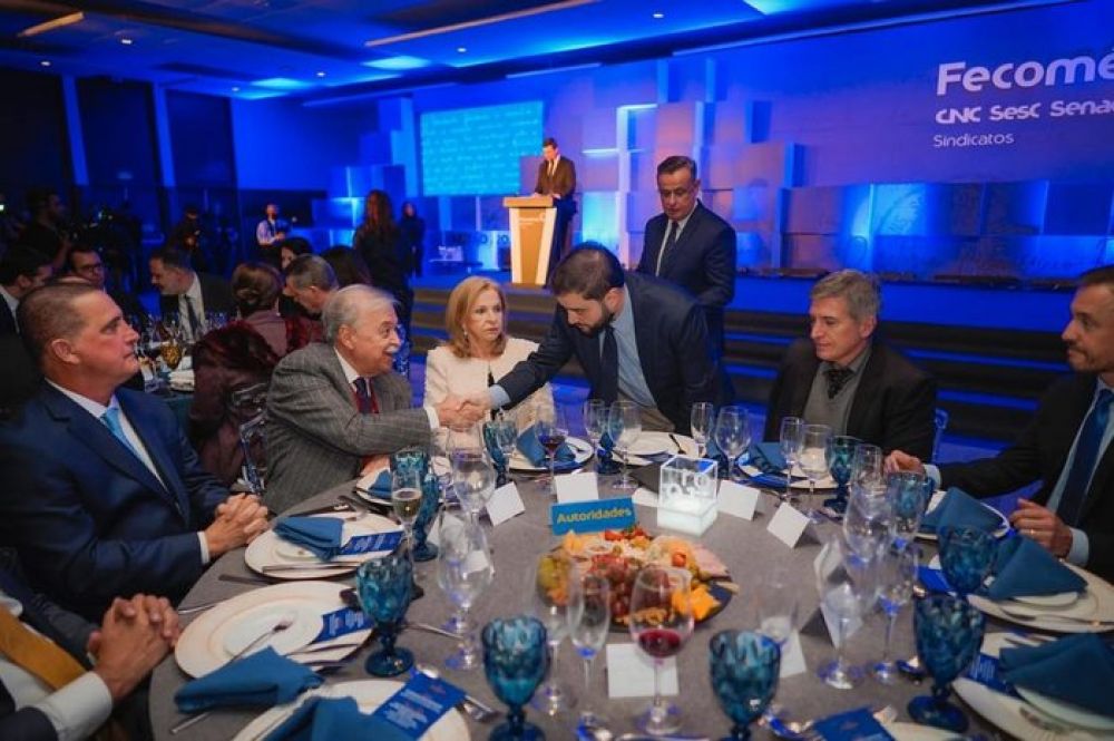 Onix Lorenzoni e Gabriel Souza estiveram lado a lado (Foto: Divulga&ccedil;&atilde;o)