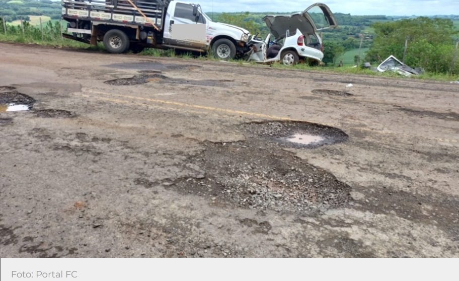 Acidente envolvendo um GM Corsa e uma F350 resultou na morte de José Cleri dos Santos, de 60 anos (Foto: Porta FC)