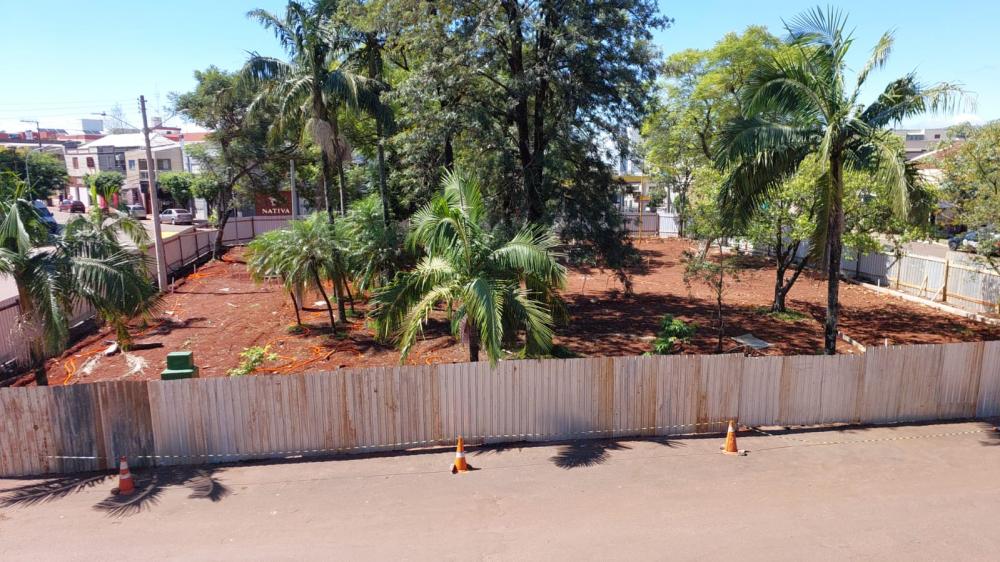 Praça Tenente Bins fica localizada no Centro de Tenente Portela (Foto: Jonas Martins)