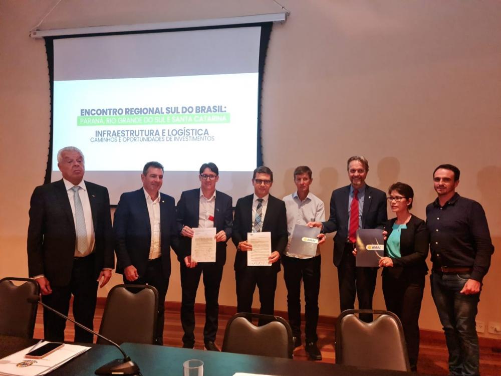 Reunião debate setor de infraestrutura na Região Sul (Foto: Amuceleiro)