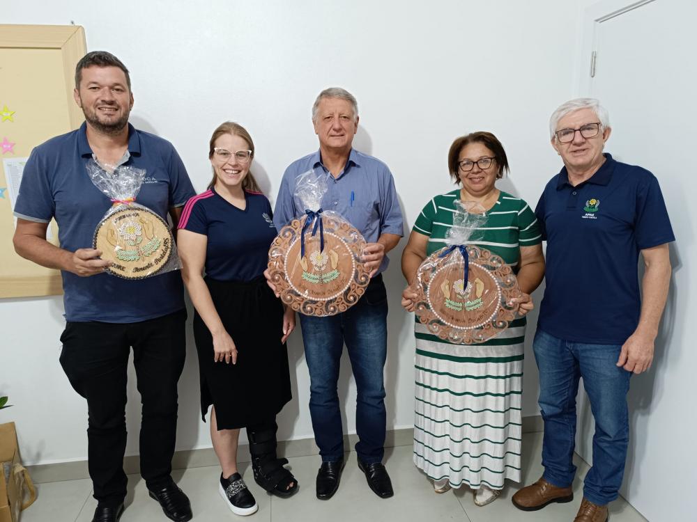 Vista Gaúcha e Apae mantém parceria para atendimentos dos munícipes (Foto: Prefeitura de Vista Gaúcha) 