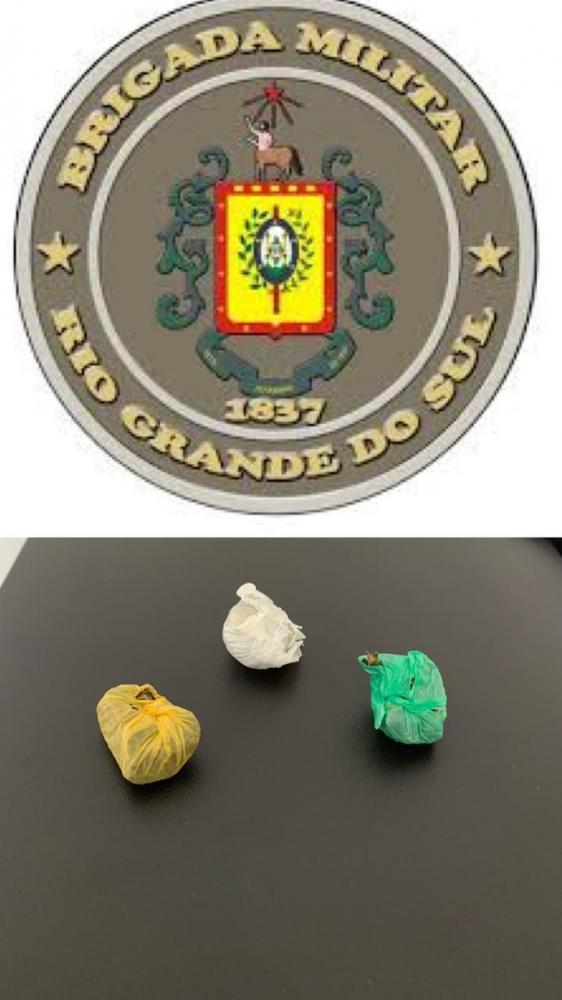 Invólucros apreendidos pelos policiais militares (Foto: Divulgação/BM)
