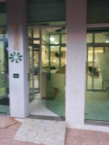 Criminosos adentraram na agência bancária na madrugada desta quarta-feira (Foto: Reprodução/Rogério Machado Blog)
