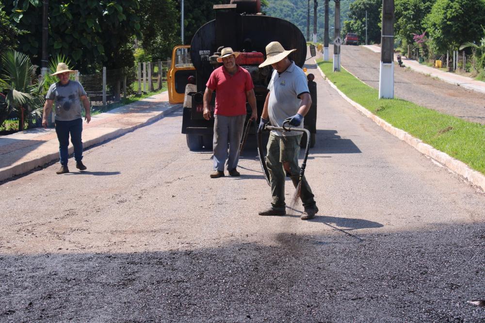 Pavimentação está sendo realizado em diversas ruas da cidade (Foto: Jonas Martins)