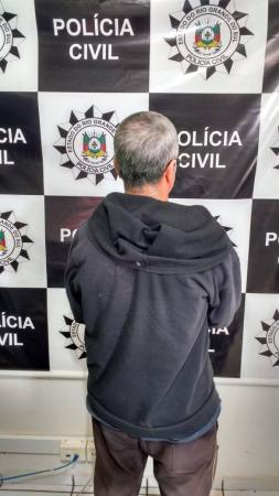 Homem de 63 anos foi preso nesta quarta-feira, em sua residência (Foto: Divulgação/Polícia Civil)