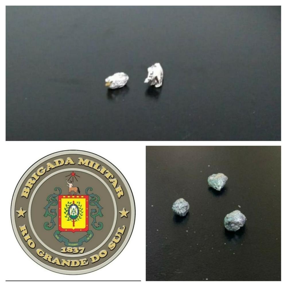 Apreensão dos entorpecentes é resultado de duas abordagens no centro da cidade (Foto: Divulgação/BM)