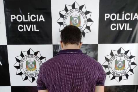 Um dos indivíduos presos na ação realizada em Nonoai. (Foto: Divulgação/Polícia Civil)