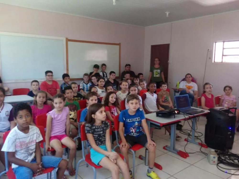 O evento contou também com apresentações de vídeos e um teatro sobre o tema, protagonizado pela turma do 3º ano em colaboração com a professora Carlisse. (Foto: Prefeitura de Barra do Guarita)
