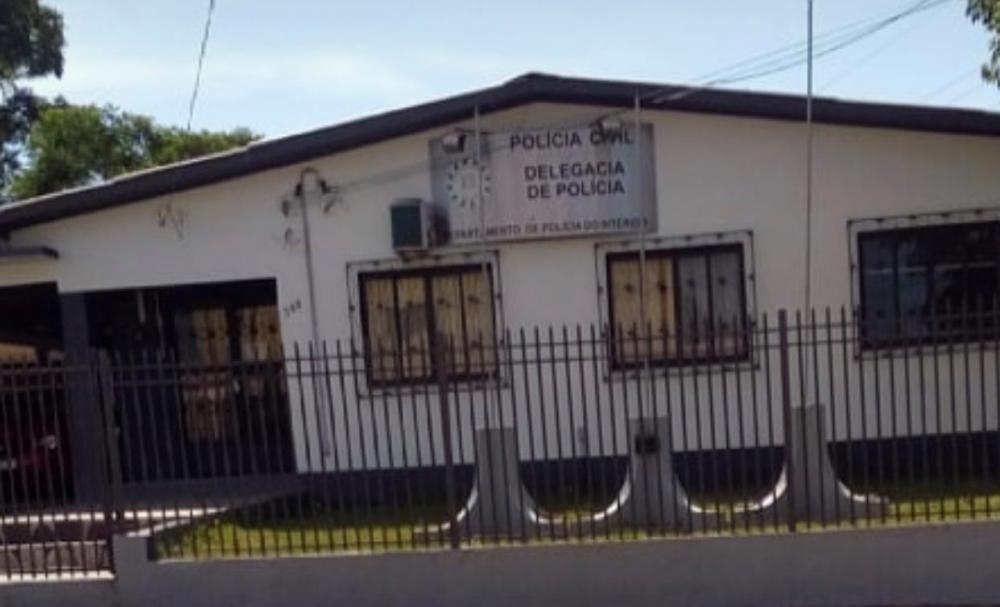 Indivíduo foi preso no centro da cidade e conduzido à Delegacia da Polícia Civil para os trâmites formais (Foto: Reprodução)
