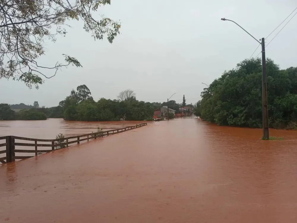 Enchentes registradas em Coronel Bicaco (Foto: Prefeitura de Coronel Biacaco)