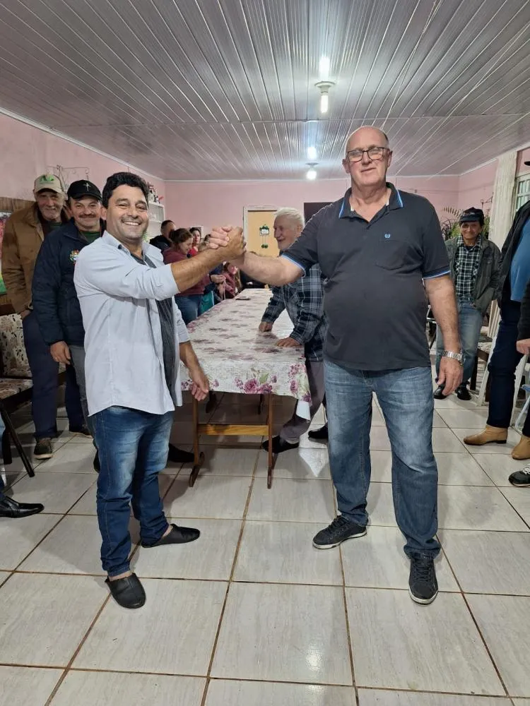 Pretinho e Neco durante a reunião (Foto: Divulgação)