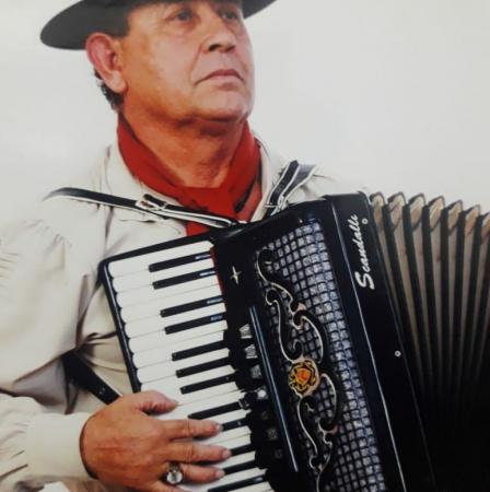 Elvanir Gonçalves Barbosa tinha 69 anos (Foto: Reprodução/Facebook)
