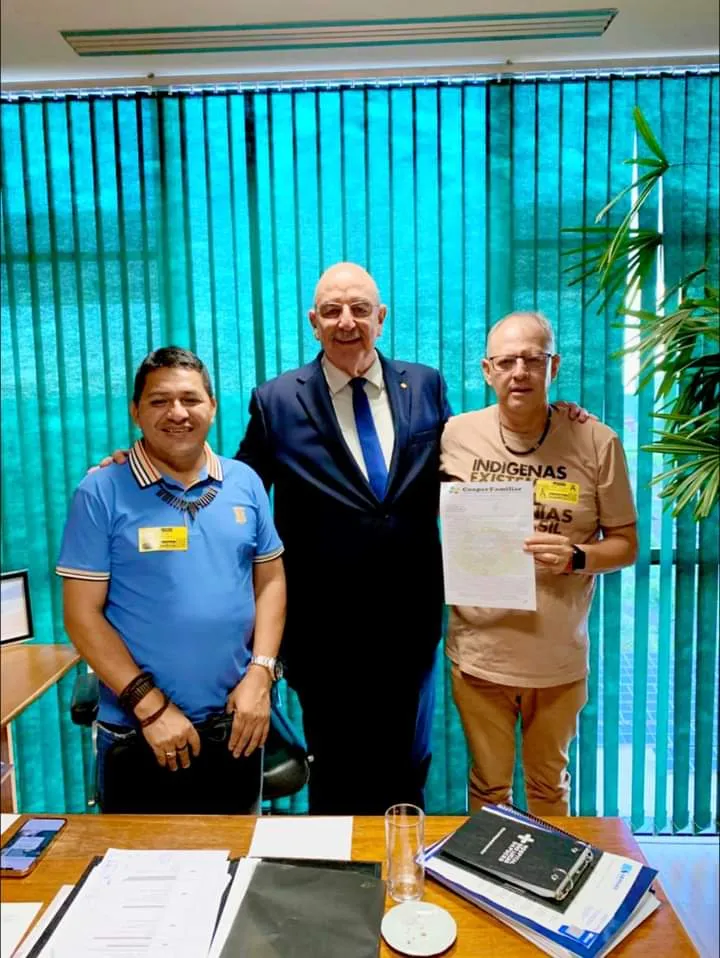 Lideranças indígenas estiveram em Brasília (Foto: Divulgação/Ascom TI do Guarita)