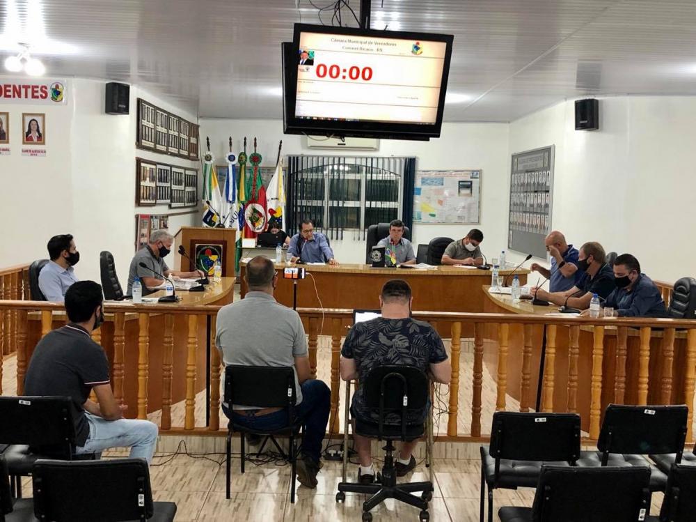 Moção de Repúdio recebeu apoio das bancadas de situação e de oposição (Foto: Diones Roberto Becker)