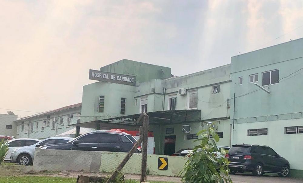 Idosa estava internada na UTI do Hospital de Caridade de Três Passos (Foto: Diones Roberto Becker)