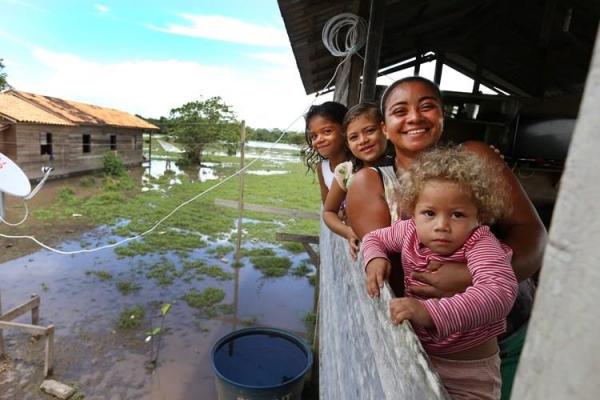 Em âmbito nacional, programa contemplará 13,7 milhões de famílias em junho (Foto: Mauro Vieira/MDS)