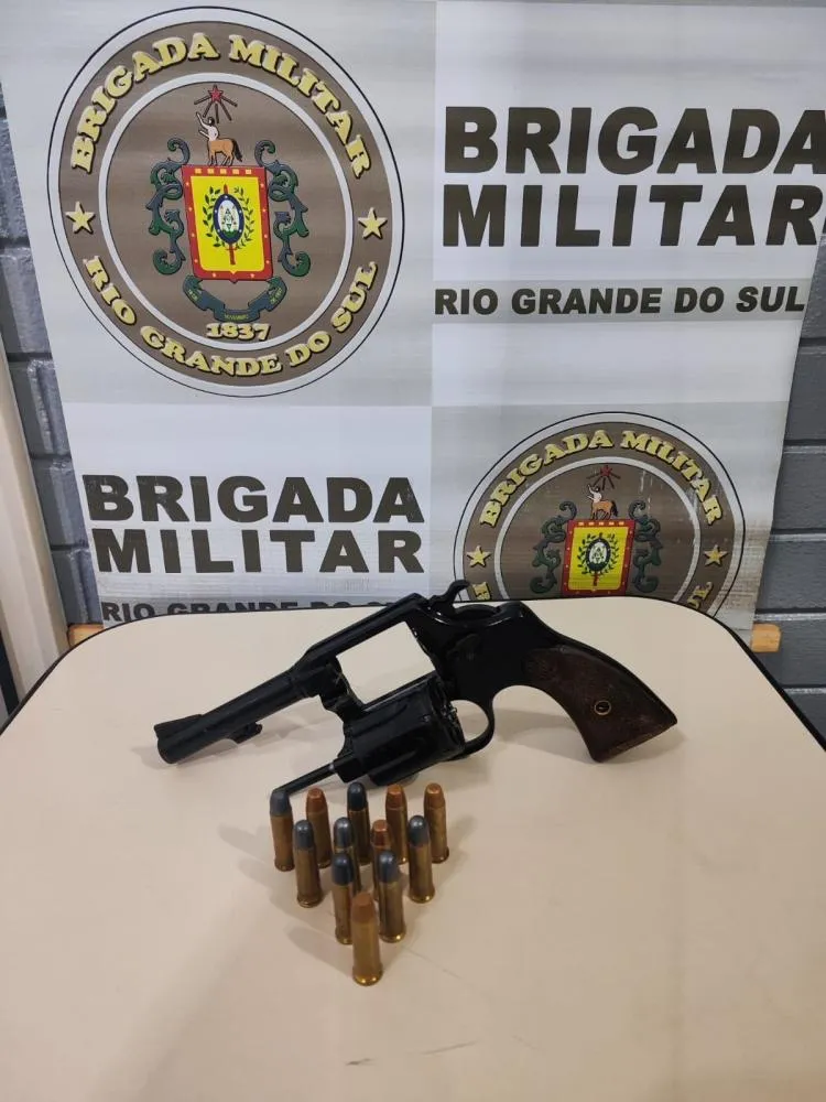 Arma apreendida pela Brigada Militar (Foto: Brigada Militar)
