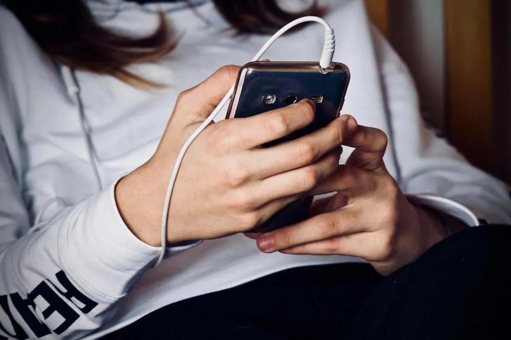 Uso de celular em escolas será restrito (Foto: Pixabay)