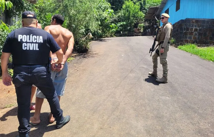Foto de Polícia Civil - Suspeito de matar a companheira em Frederico Westphalen foi preso pela polícia em Mondaí (SC)