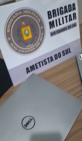 Durante diligências, foram encontrados dois notebooks furtados na cidade de Frederico Westphalen (Foto: Divulgação/BM)