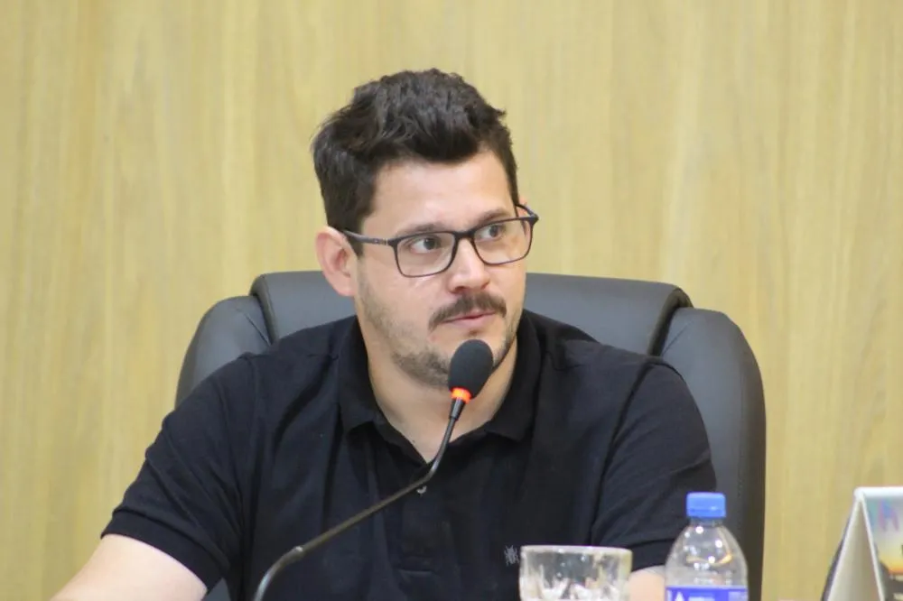 Vereador Felipe Kronbauer prometeu trabalhar nos próximos meses na busca por alternativas para o número de padrões (Foto: Diones Roberto Becker)