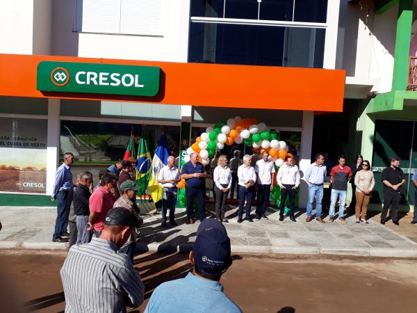 Unidade recebeu novas estruturas e melhorias internas e externas (Divulgação/Cresol)