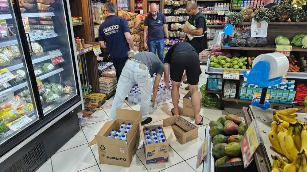 Principais irregularidades verificadas foram produtos sem procedência, vencidos e fora da temperatura adequada (Foto: Divulgação | MP-RS)