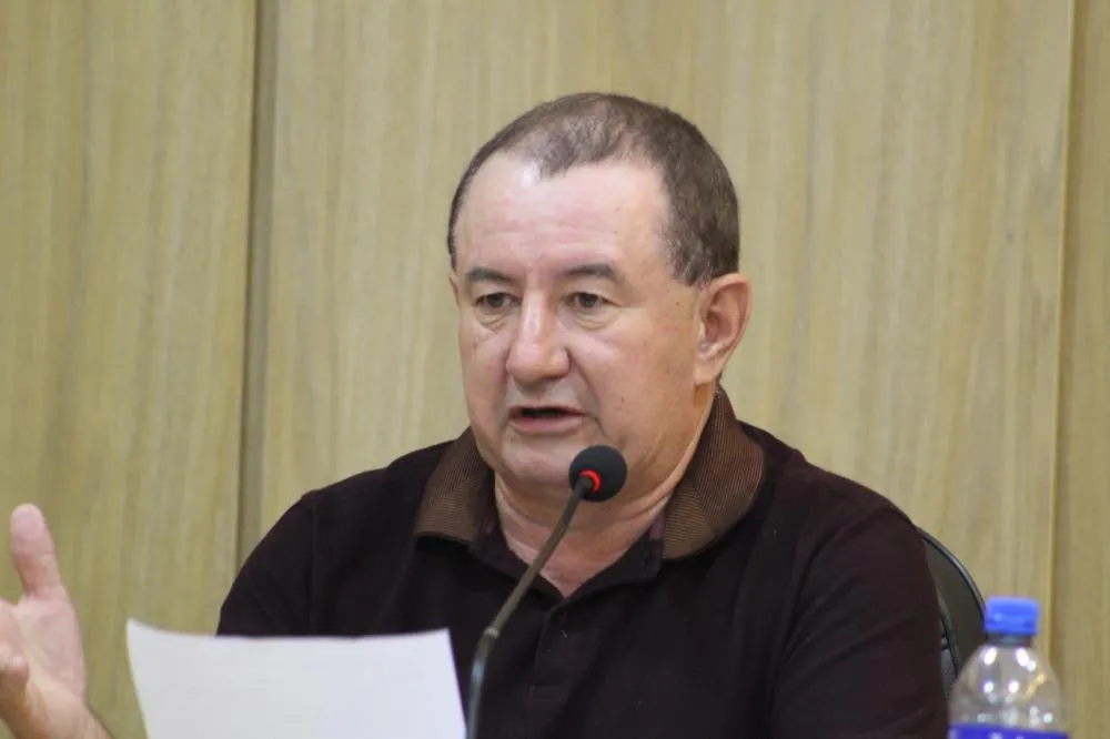 Vereador João Marques Brasil pediu ao Poder Executivo a revitalização da capela mortuária municipal (Foto: Diones Roberto Becker)