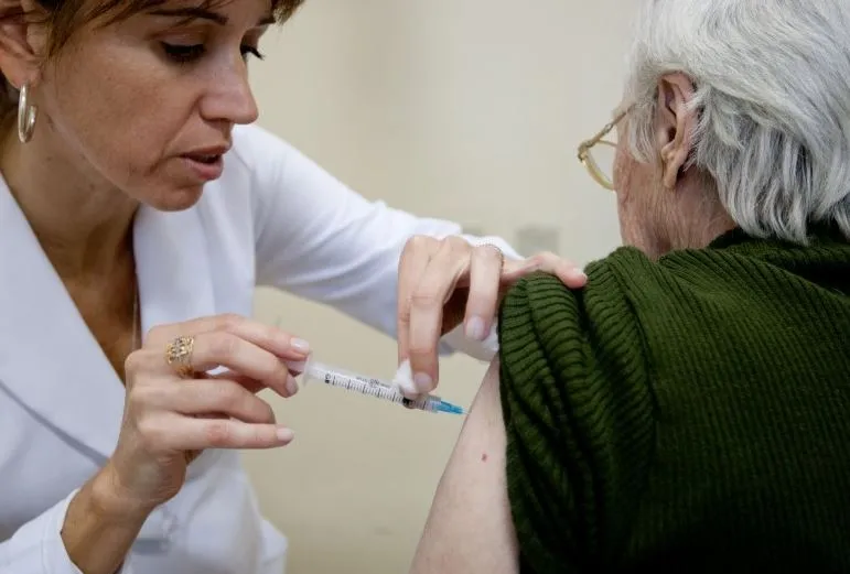 Mais de 2 milhões de idosos no Estado devem se vacinar contra a Influenza. - Foto: Camila Domingues - Arquivo Palácio Piratini