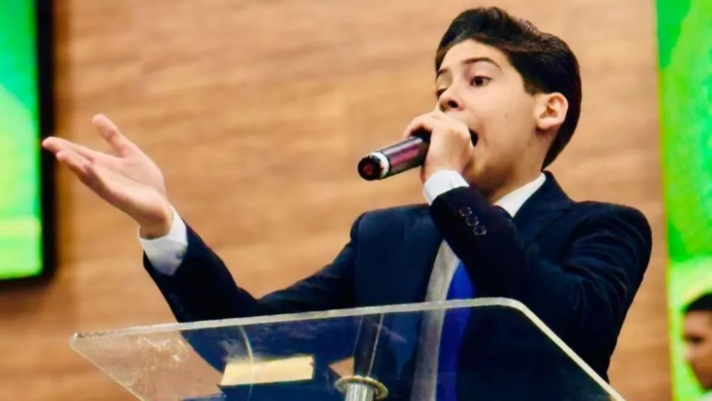 Miguel Oliveira acumula seguidores, polêmicas e acusações de charlatanismo por fieis e internautas (Foto: Divulgação / Reprodução / Redes Sociais)