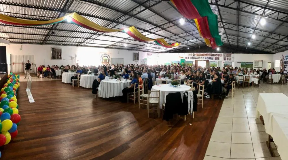 1º Seminário TEA foi realizado na sexta-feira (25/4) no CTG Tropeiros de Campo Santo (Foto: Diones Roberto Becker)