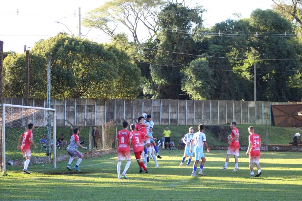 Jogando em casa, o Avaí não resistiu ao Sol da América e terminou goleado por 4 a 0 (Foto: Diones Roberto Becker)