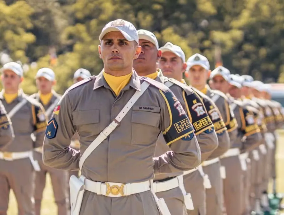 Soldados da Brigada Militar durante formação em 2023. (Foto: Divulgação / Sd Ribeiro)