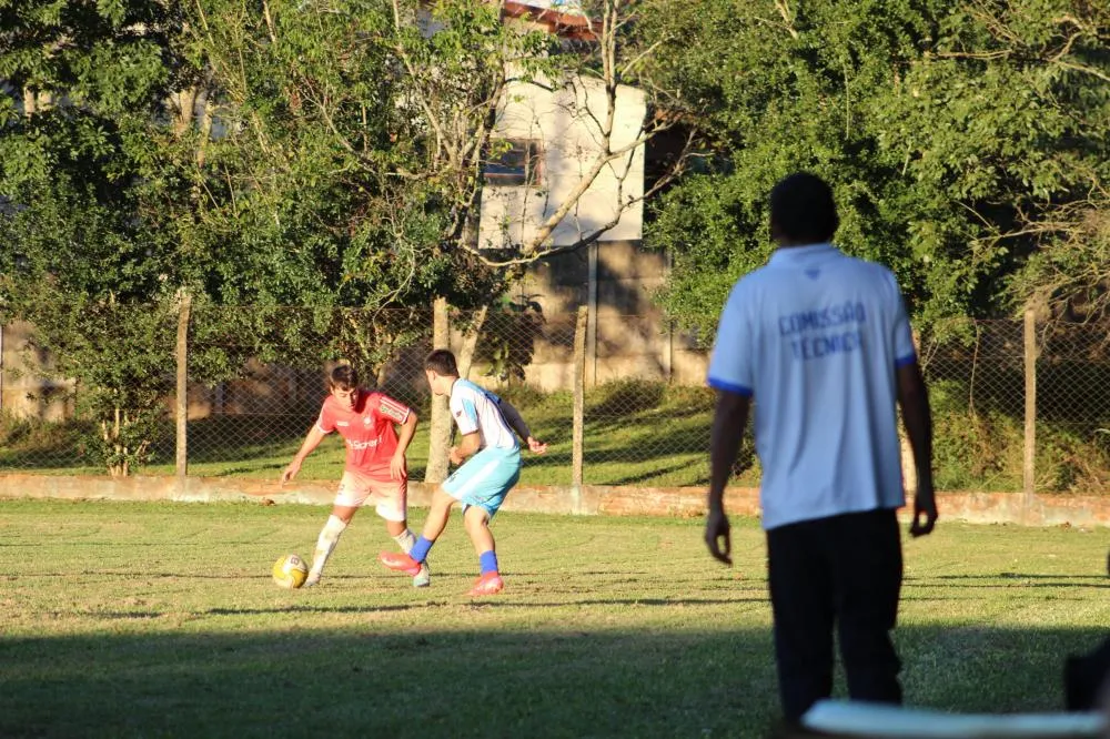 Confrontos irão apontar os quatro últimos classificados para as oitavas de final da competição (Foto: Diones Roberto Becker)