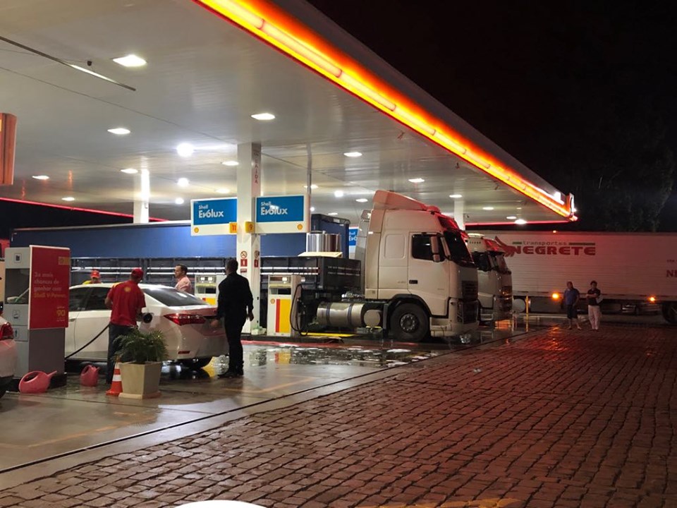 Preços da gasolina e do diesel estão, respectivamente, 1,9% e 2,2% mais baratos nas refinarias (Foto: Diones Roberto Becker)