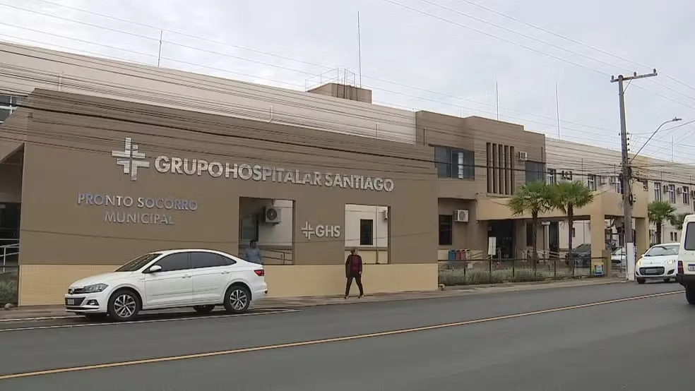 Hospital de Caridade de Santiago afirma que, assim que surgiram os indícios, a instituição adotou providências imediatas e descredenciou médicos (Foto: Reprodução / RBS TV)