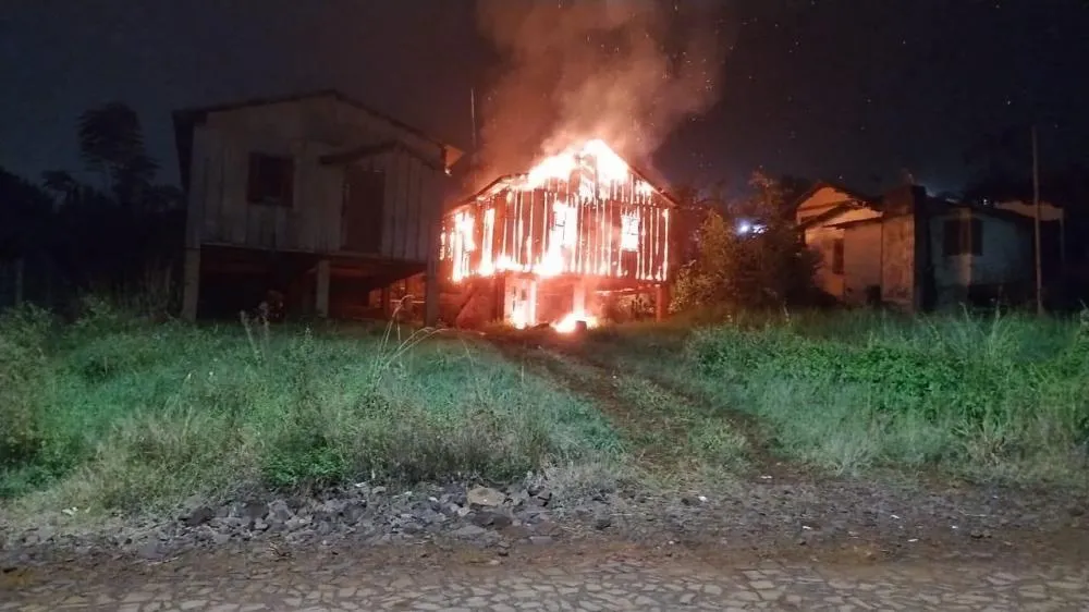 (Foto: Bombeiros Voluntários de Tenente Portela)