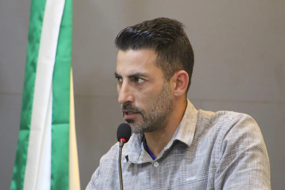 Vereador Jonas Vieira pediu o envio de ofício ao DAER reivindicando obras urgentes de manutenção na rodovia (Foto: Diones Roberto Becker)