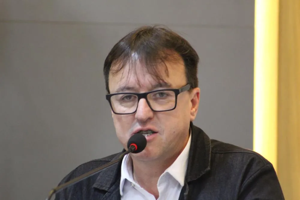 Vereador Paulo Leandro Diniz destacou a palestra e o debate em grupos dos eixos estratégicos (Diones Roberto Becker | Clicportela)