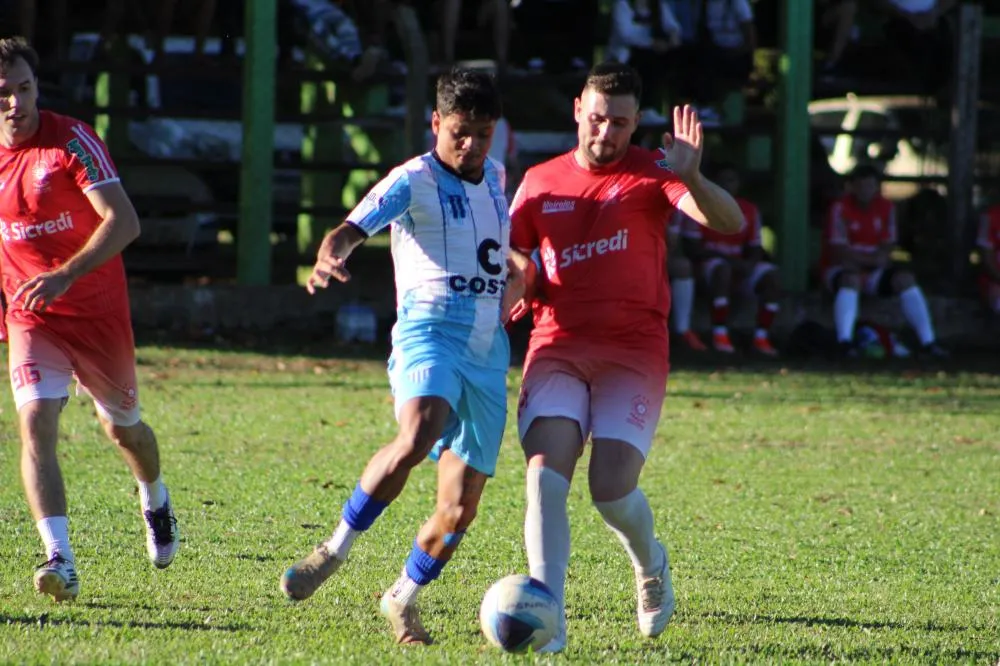 Último classificado para a próxima fase da competição será conhecido no dia 26 (Foto: Diones Roberto Becker)