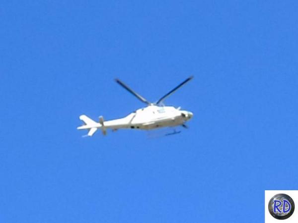 Um helicóptero foi utilizado nas buscas (Foto: RD FOCO)
