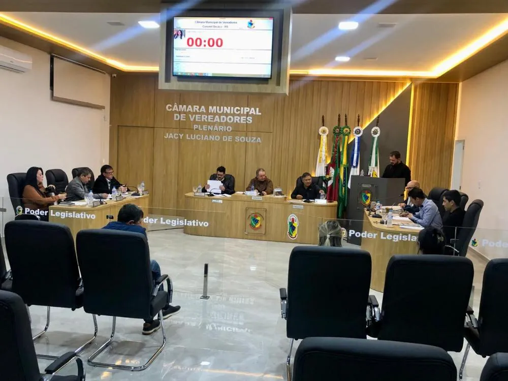 Vereador Jonas Vieira ressaltou que é necessário dar suporte para melhorar os indicadores educacionais (Foto: Diones Roberto Becker) 