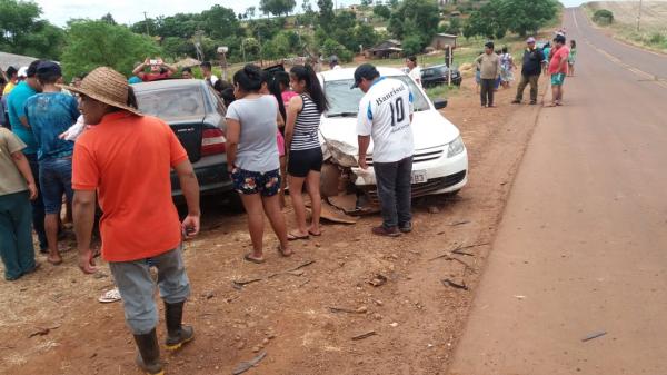 Fato ocorreu por volta do meio dia desta quinta-feira (Foto: Reprodução/Observador Regional)