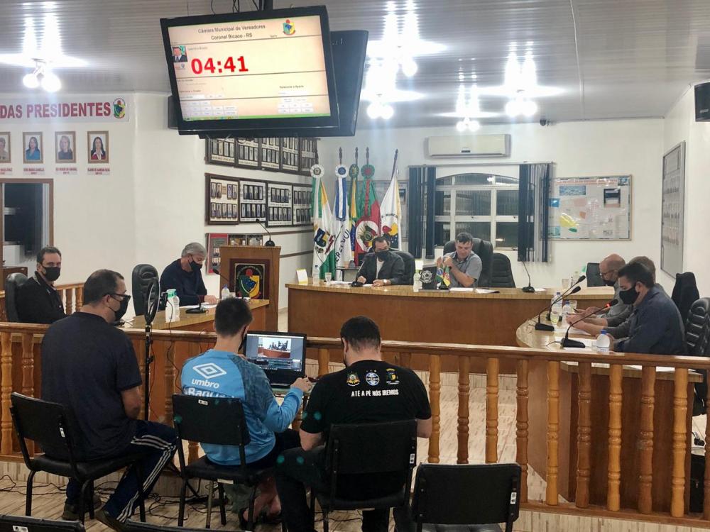 Matérias que tratam das alienações foram apreciadas na sessão ordinária da segunda-feira (10/05) (Foto: Diones Roberto Becker)