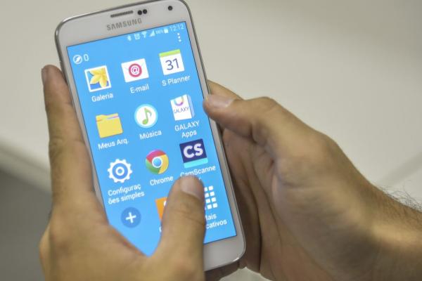 Crescimento dos usuários de internet ocorreu em diversos grupos etários (Foto: Reprodução/Agência Brasil)