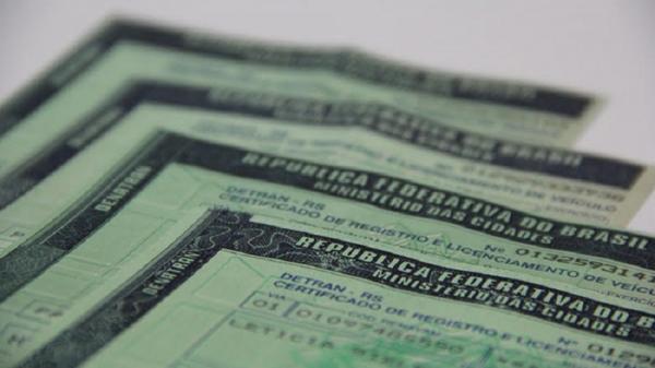 Somente após a quitação de todas as obrigações, o veículo estará licenciado para o exercício 2019 (Foto: Divulgação/DETRAN-RS)