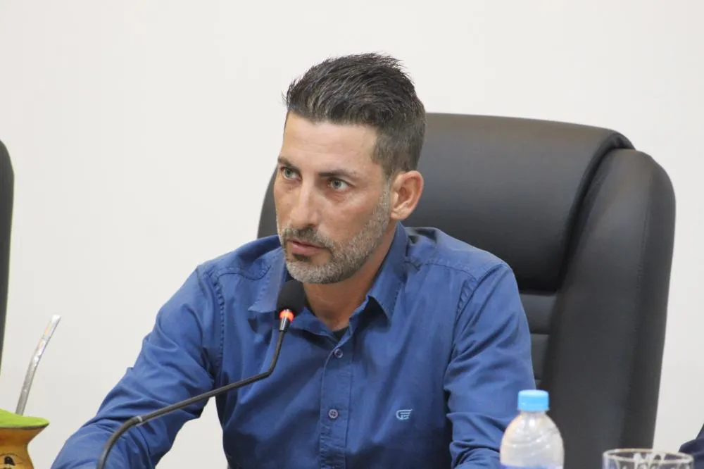 Vereador Jonas Vieira solicitou dados sobre as receitas e despesas da Secretaria Municipal de Educação e Cultura (Foto: Diones Roberto Becker)