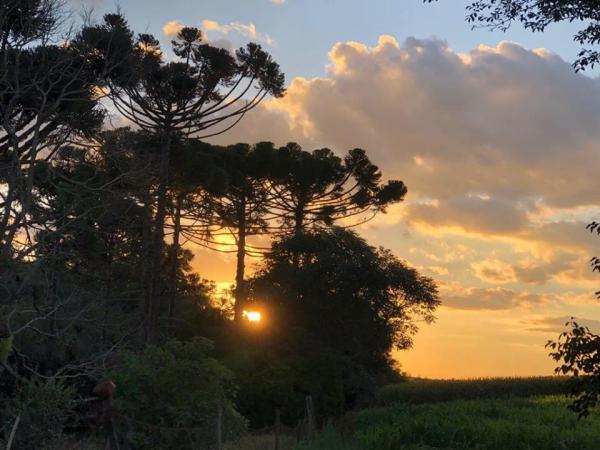 Média histórica de temperatura máxima no país nos meses de dezembro, janeiro e fevereiro é de 31.5º C (Foto: Diones Roberto Becker)