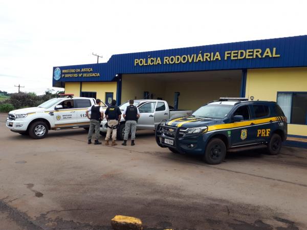 Veículo foi abordado na Unidade Operacional em Sarandi (Foto: Divulgação/PRF)