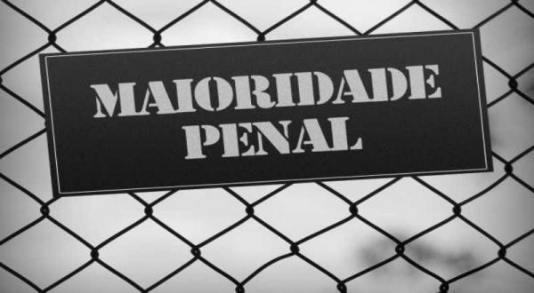 Atualmente, os indivíduos só respondem na esfera penal a partir dos 18 anos de idade (Arte: Divulgação)